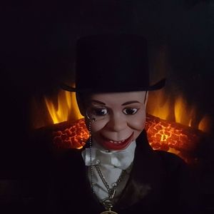 Meet your Posher, Denny